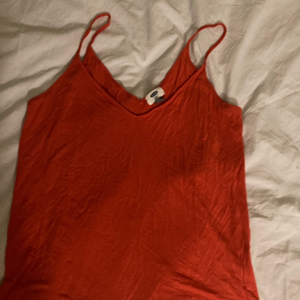 womans orange top